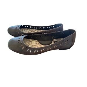 Born Julianne Leather Ballet Flats Brown Studded Laser Cut 8
